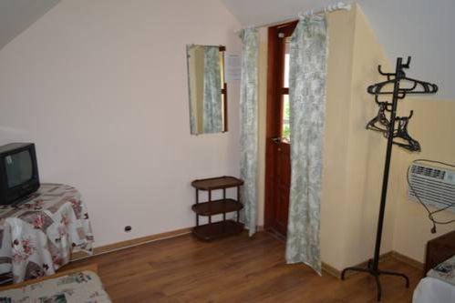 Гостиница Guest House on Gorkogo street 51 Анапа-24